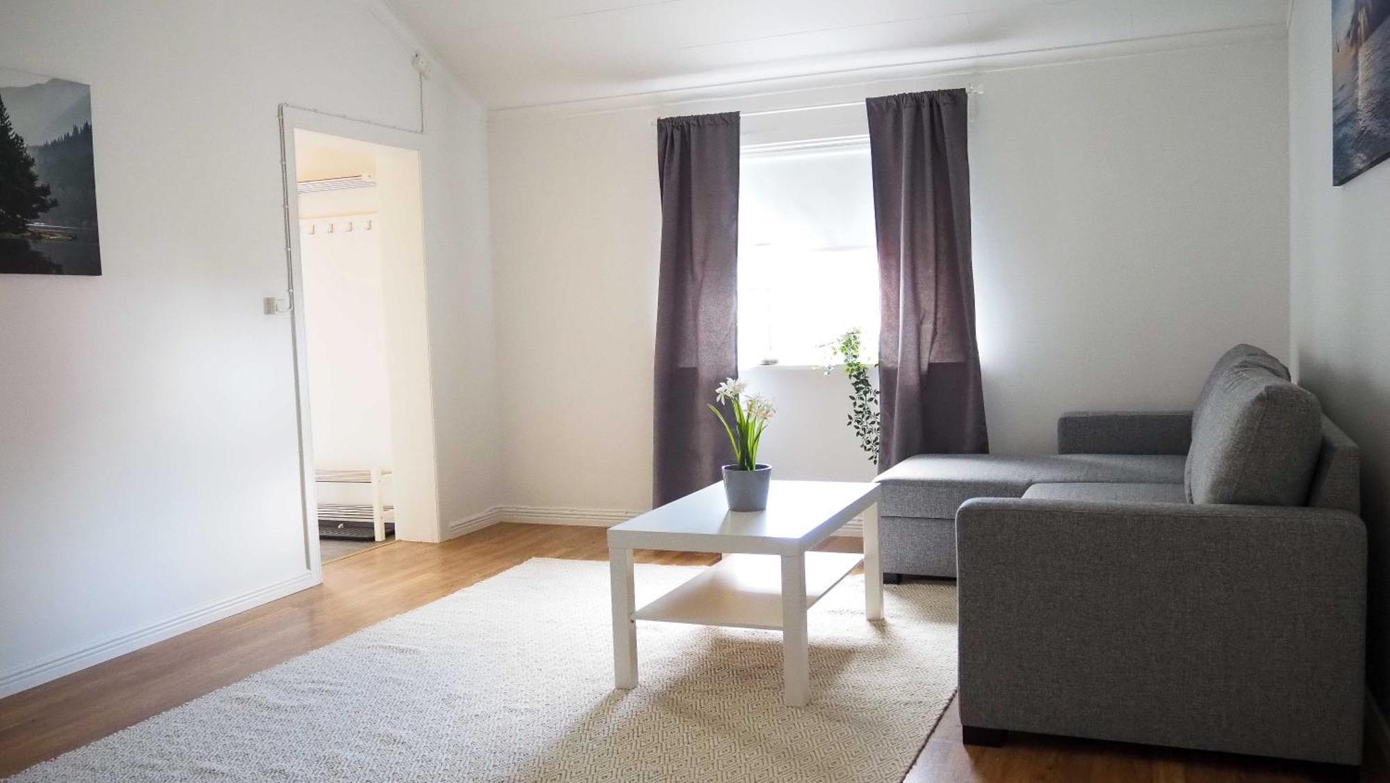 Komplett Laegenhet Med Sjoeutsikt Malmon エクステリア 写真